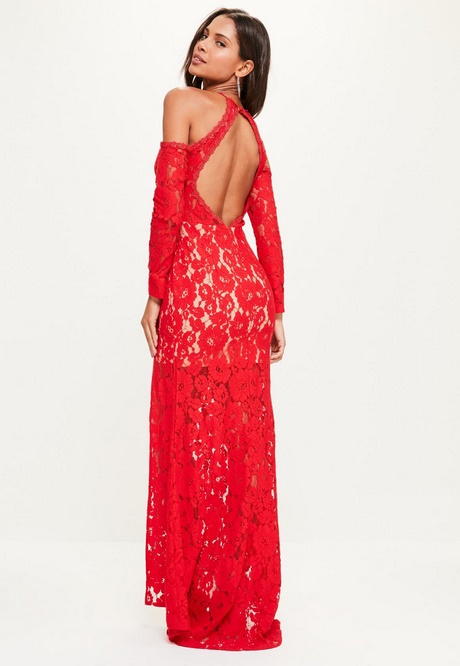 Robe rouge courte classe