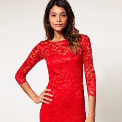 Robe rouge courte dentelle