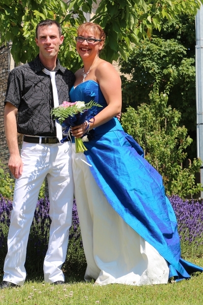 Robe bleu electrique pour mariage