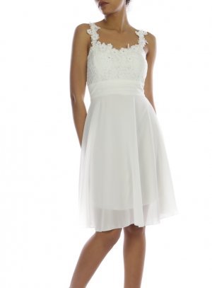 Robe femme jeune