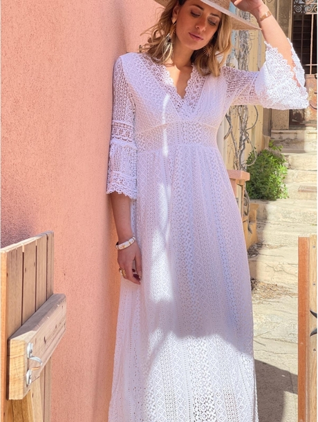 Robe longue blanche et dorée
