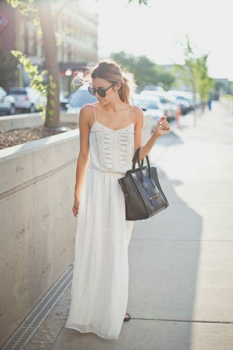 Robe longue blanche et or