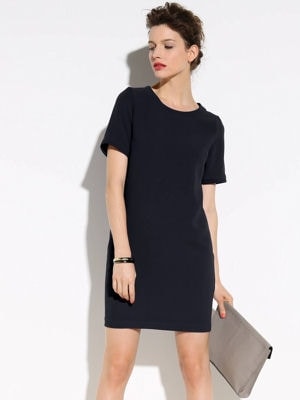 Robe noire manche courte