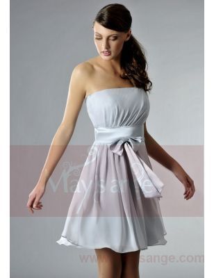 Robe bleu pastel