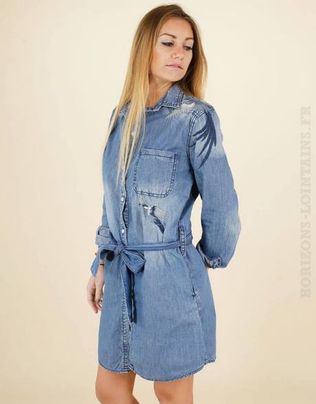 Robe en jean avec ceinture