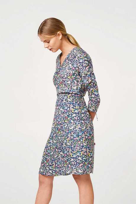 Robe l?�g?�re color?�e