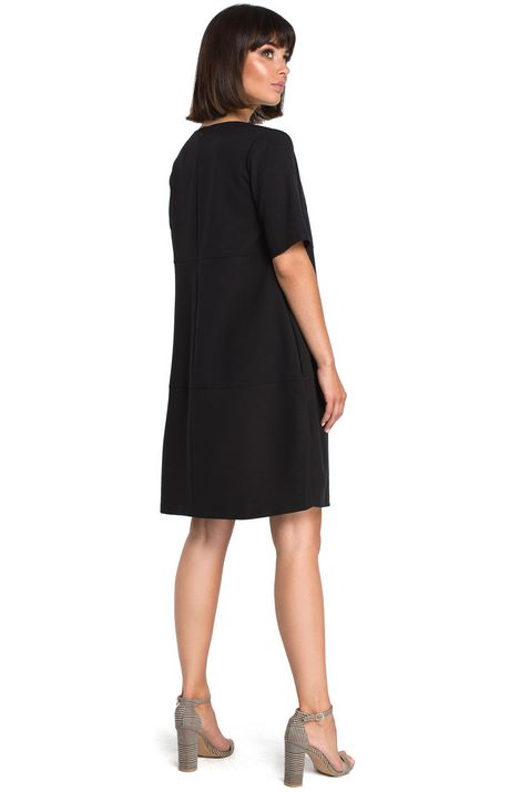 Robe noire droite manche courte