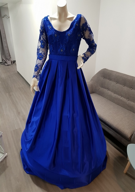 Robe bleu a dentelle