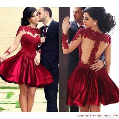 Robe cocktail dentelle rouge