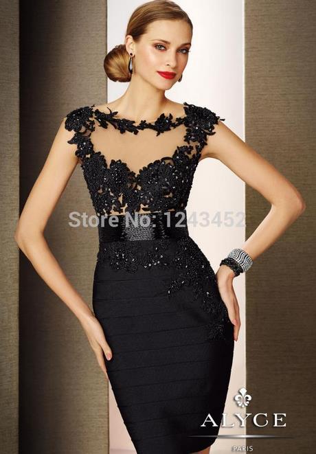 Robe cocktail noire dentelle