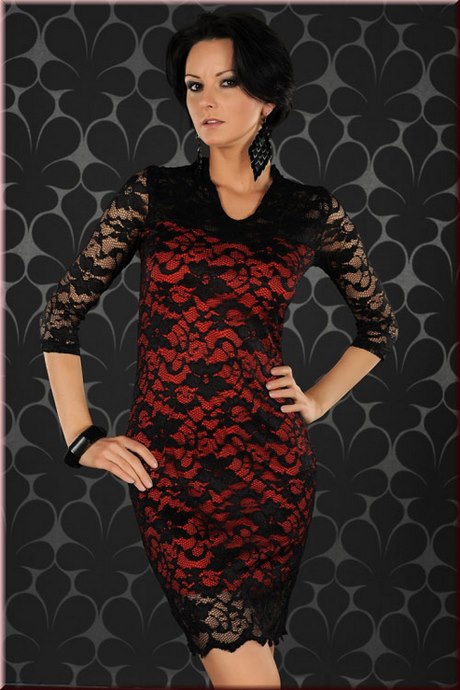 Robe dentelle noire manches courtes