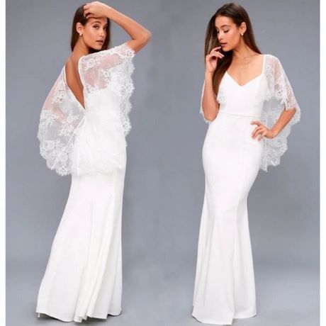 Robe longue blanche en dentelle