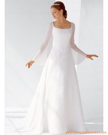 Robe longue blanche manches longues