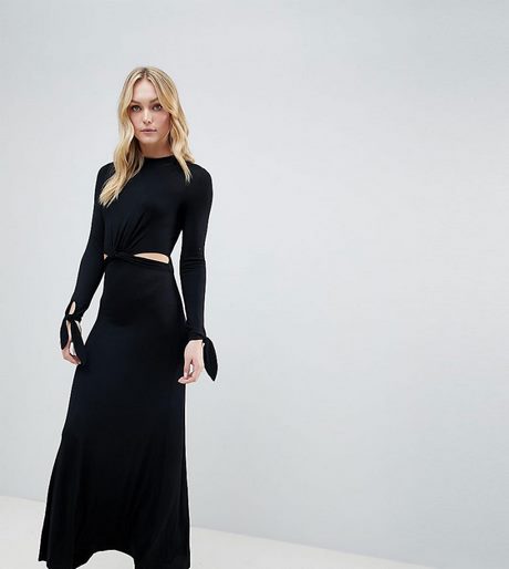 Robe longue noir avec manche