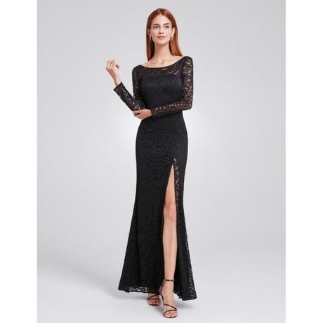 Robe longue noir en dentelle