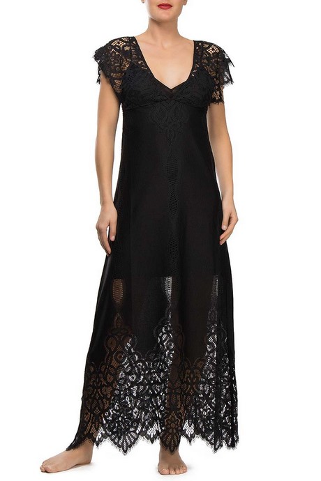 Robe longue noir en dentelle