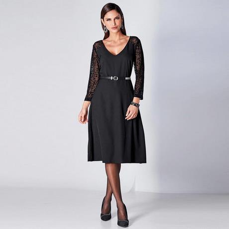 Robe noir manche mi longue