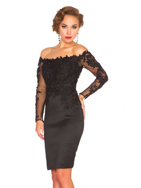 Robe noire chic avec dentelle