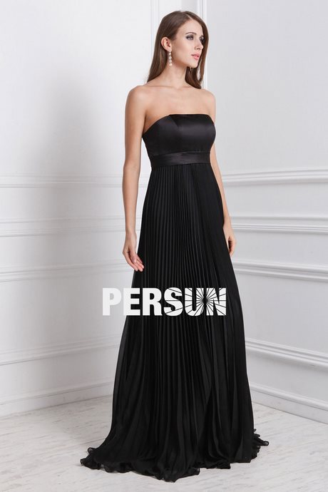 Robe noire longue simple