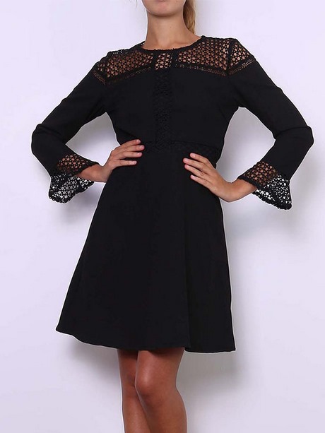 Robe noire simple manche longue