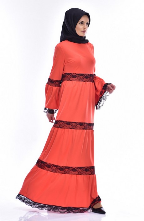 Robe orange dentelle