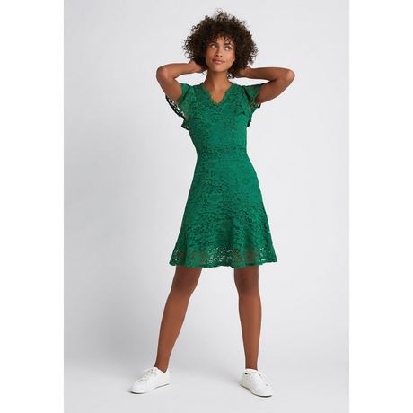 Robe verte en dentelle