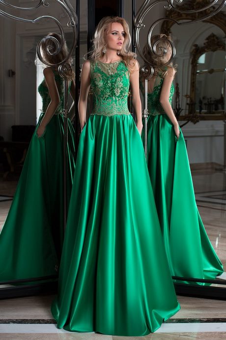 Robe verte habillée