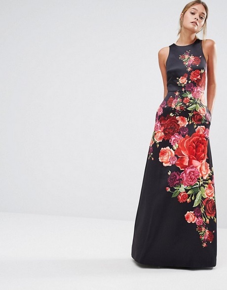 Robe avec des roses