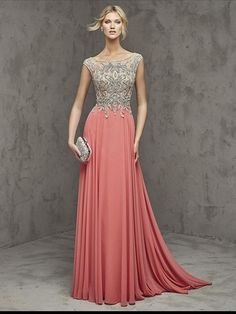 Robe ceremonie corail