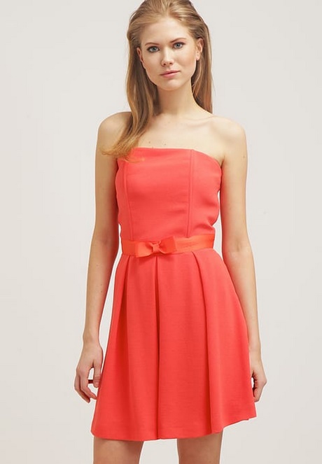 Robe corail soirée