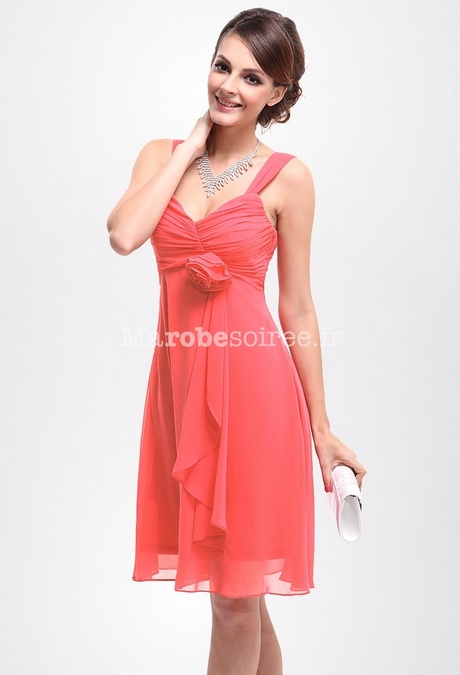 Robe couleur corail pour mariage