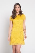 Robe jaune et grise