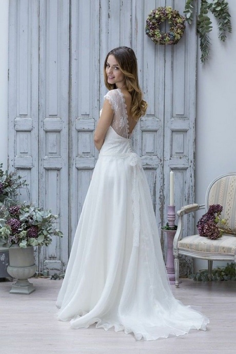 Robe mariée dentelle retro