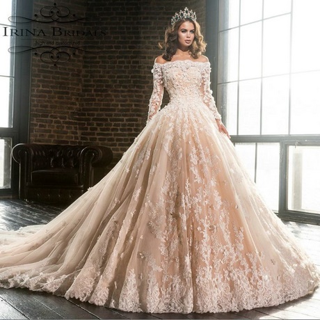 Robe mariée mi longue dentelle