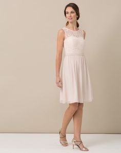 Robe mousseline rose poudrée