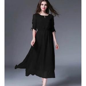 Robe noire mousseline