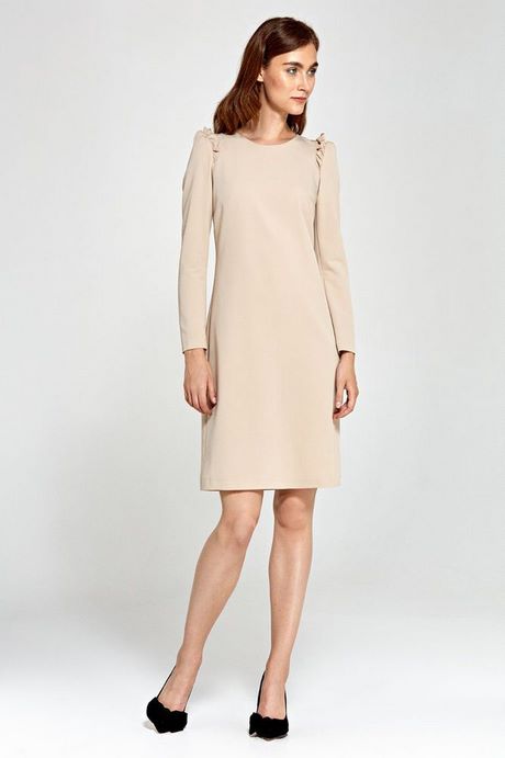 Robe beige habillée