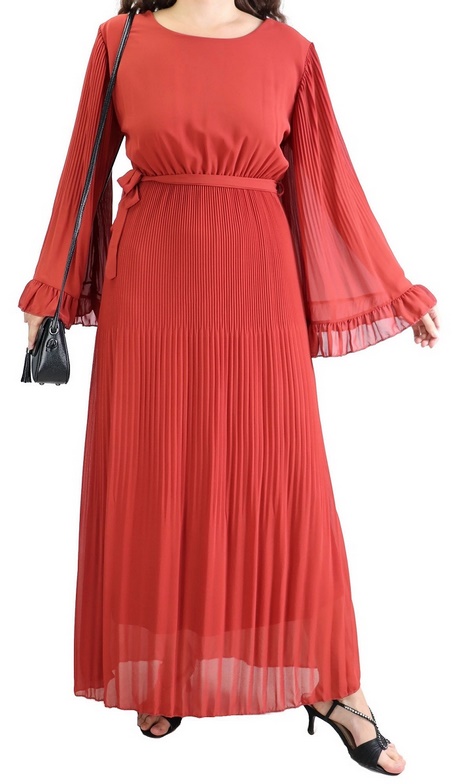 Robe longue rouge avec manche