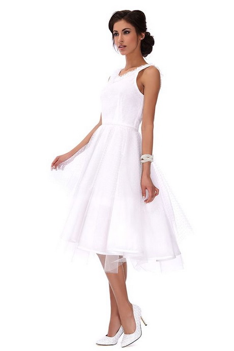 Robe blanche patineuse