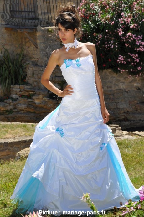 Robe mariée bleu et blanc