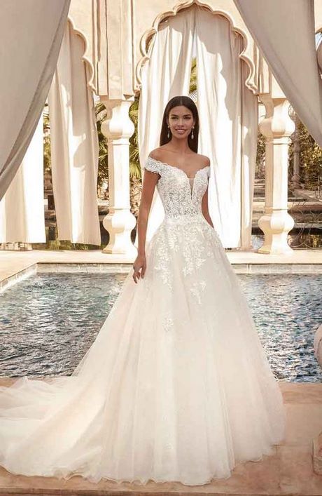 Modele de robe de mariée 2023