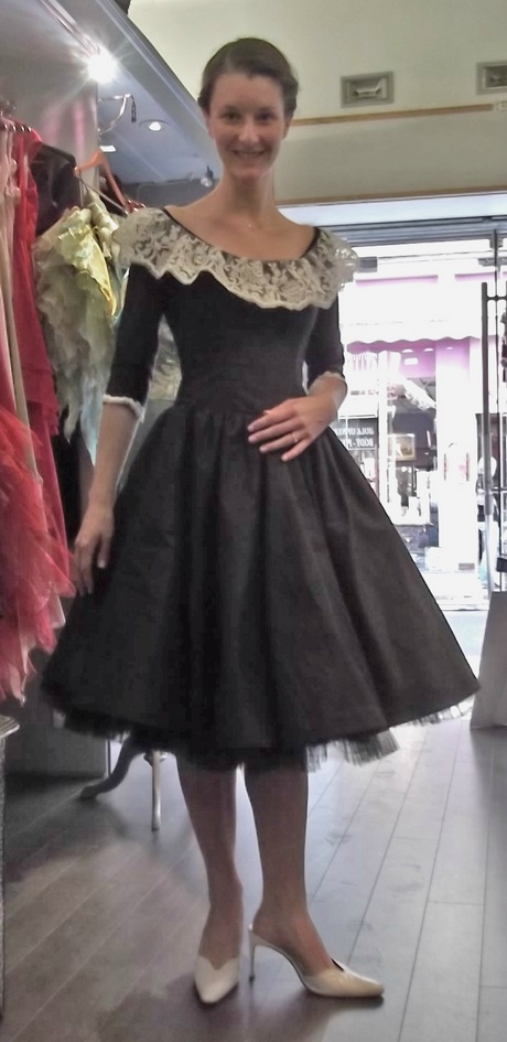 Robe noire années 50