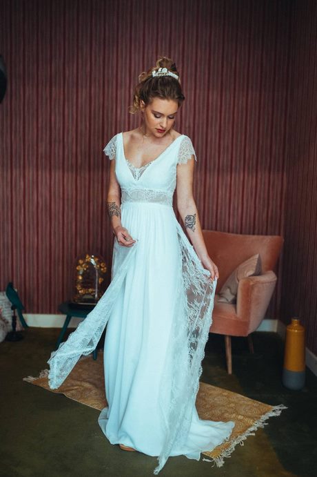 Robe de mariée courte devant longue derriere 2020