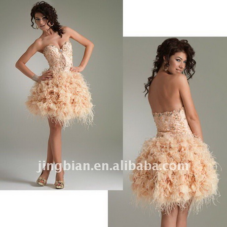 Robe avec plumes