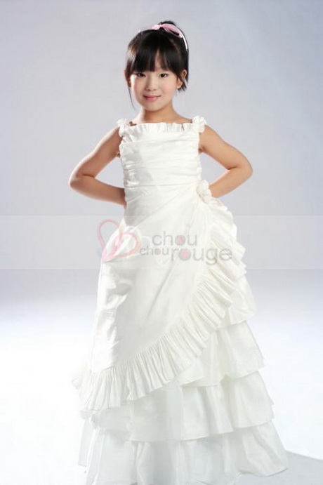 Robe blanche pour enfant