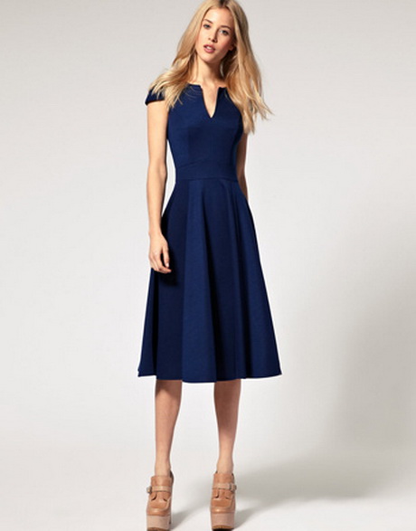 Robe bleu foncé