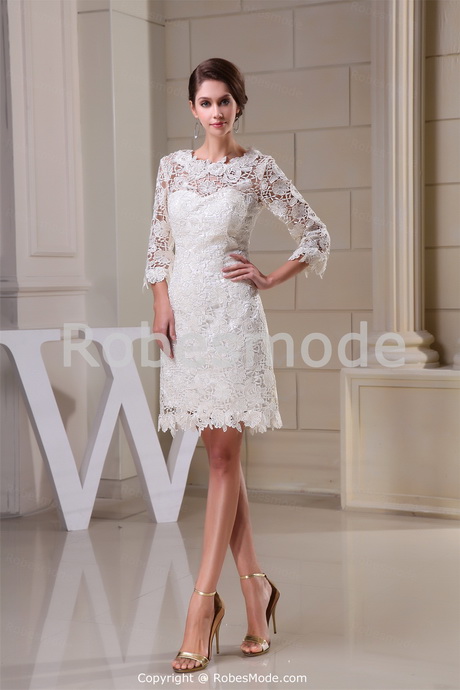 Robe courte en dentelle blanche