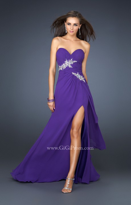 Robe de cocktail violette