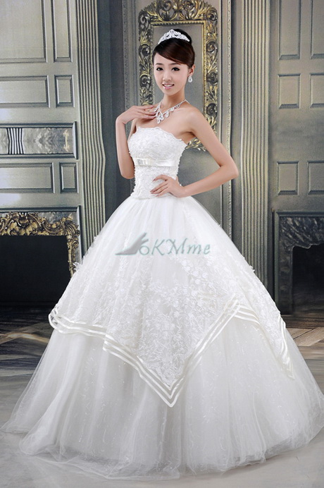 Robe de mariée avec dentelle