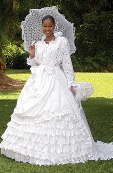 Robe de mariée broderie anglaise